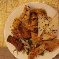 Assorted dishes with 10.000 VND at Loving Hut - Bien Tinh Thuong in Da Nang