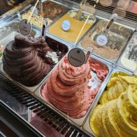 Lots to choose from at Anita Gelato in Tarzana