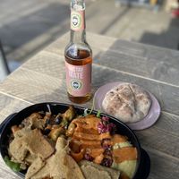 Veganer 🌱 Souldfood 🥑   at Gustav Grün in Hamburg