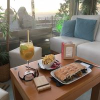 Vegan focaccia and French fries   at Daikiri Bar in Vila Nova De Gaia