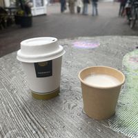 Flat white (€4,00) and an oat pupcup (€0,10)  at Vanneau Cafe in Utrecht