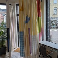 The creativity of Anouk also reflects in the beautiful curtains at Foelie in Antwerpen