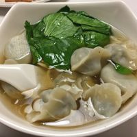 Wonton noodle soup at Gong De Lin in Melbourne
