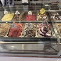 Gewoon genoeg keuzes  at Iglu Slaščičarna Džemail Demiri s.p. in Maribor