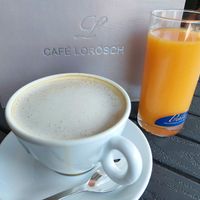 Cappuccino (3.80 = 2.90 + 0.90 extra for oat milk😒) + juice (2.80) at Lorösch in Bad Orb