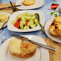 Roasted ψωμί με Σκορδολα και μελιζανοσαλατα. Σαλάτα ελληνική at Galini - Γαλήνη Ψαροταβέρνα in Rafina