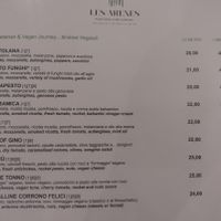 Vegetarian and vegan pizzas at Les Arenes in Alghero