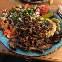 Falafel Teller   at La Rose in Karlsruhe