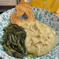 Fave e cicorie   at Olio Su Pane in Polignano A Mare