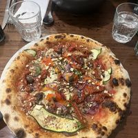 Pizza 100% végétale   at La Storia in La Rochelle