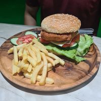 Veggie burger (jackfruit patty) at Veggiemania Lovina in Banjar