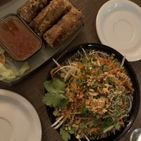 Frittierte Frühlingsrollen und Papaya Salat 10/10!!!  at Mâm Chay in Dusseldorf