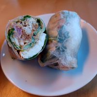 1 Saté tofu rice paper roll at Knees To Chin in Ghent