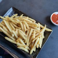 gewöhnliche Pommes at Chay Chay by royals and rice in Muenster