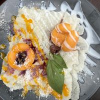 Mango Mochi auf reispapier  at Chay Chay by royals and rice in Muenster