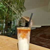 Cafe latte with oatmilk at Coffee Nap Roasters Yeonnam in Seoul