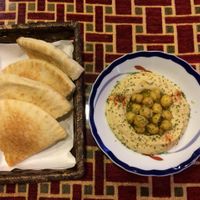 Hummus and Pita at Kebabooz in Fukuoka