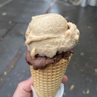 Apfelstrudel/ Chocolate bacio  at Vegelateria in Zurich