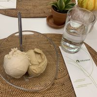 vanilla and banana ice cream + free water  at Vegelateria in Zurich