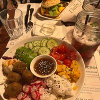 Veggie poke bowl falafel at Garden Ice Café in Charleville-mezieres