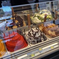 La vetrina dei gusti vegan   at Gelateria Baires 1997 in Turin