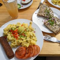 vegan plates at Obsthof am Steinberg in Frankfurt
