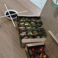 Hot com molho tarê at Yoi Sushi Vegan in Florianopolis