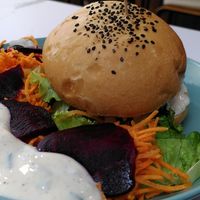 El marina avec salade at Le Lapin Noir in Rennes