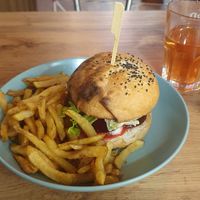 Tofu burger at Le Lapin Noir in Rennes