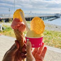 Erdbeer und Mango  at Kibele Eis & Julia Espresso Kaffee in Hagnau Am Bodensee