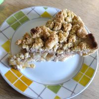Veganer Apfelstreuselkuchen at Siblings Coffee in Fulda