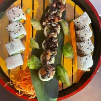 El Cucu roll in the middle; Green Giant Roll on the outside at MamaSushi in Hollywood