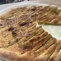 Foccacia huile d’olive et Origan 🌿   at FindFour in Korca