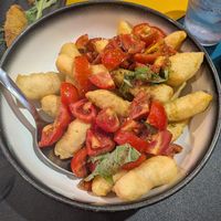 Fried pizza with tomatoes: 5/5 at Pizzeria Di Scala in Ischia