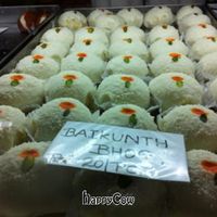 this one's bomb-diggidy (and made from Happy Cows) =) at Ksheer Sagar in Varanasi