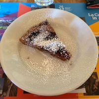 Crostata vegana ai lamponi at Rifugio Marco Balicco in Bergamo