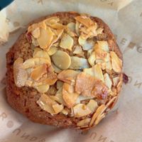 „the nutty“   at Round & Edgy - KaDeWe in Berlin