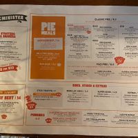 Alle veganen Optionen sind mit VG gekennzeichnet, außerdem gibt es eine Rubrik  at Pieminister in Manchester