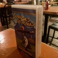 La cuenta, en una caja de VHS #Veganuary at Zombie Bar in Madrid