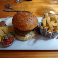 'La vegana' burger at Zombie Bar in Madrid