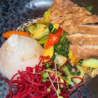 Spicy „Ente“ 🦆  at Golden Ginkgo  in Berlin