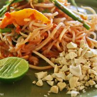 Pad Thai Noodle at Atsumi Raw Cafe in Phuket