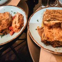 Moussaka,
Cenlloni,
Lasagnas 
All vegan 😊 at Los V in Athens