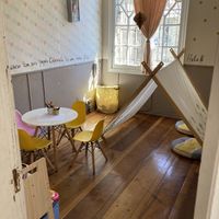 A small room for kids  at La Caperucita y el Lobo in Valparaiso