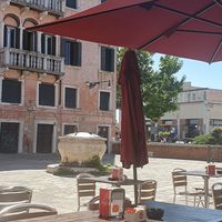 Lovely outdoor terrace very near to the ferry boat departure point at Terminal 2  in Venice