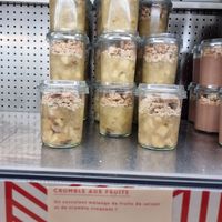 Apple compote with crumble (vegan) at Vivotto Arles in Arles