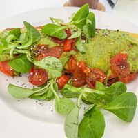 Toast with spinach hummus and vegan cheese   at Maui in Mallorca