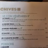 Clearly labelled menu at Les Archives in Poitiers