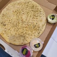 Bread and dips vegan at Jojoes in Bendigo