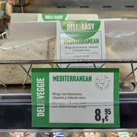 Hummus wrap at PMI - Deli Y Cia in Mallorca